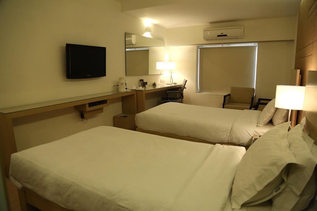 Hotel President دهرادون الغرفة الصورة